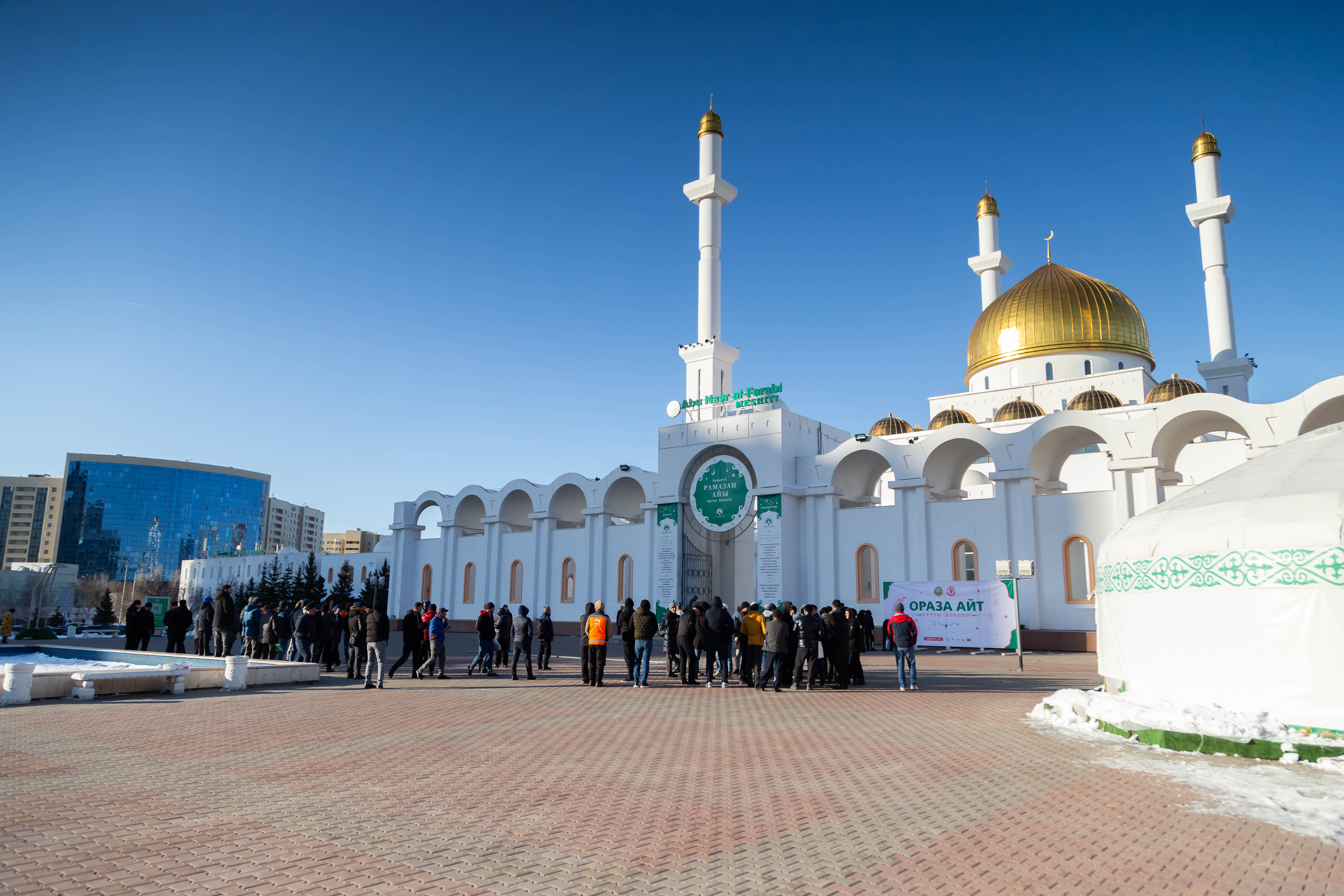 «Әл-Фараби»: Айт мерекесінде ұлттық ойындардан сайыс өтті (фото)